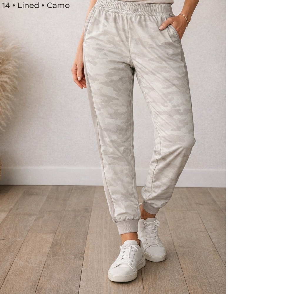 Athleta Brooklyn Camo Jogger Pants Women Size 14 lined Athletic Casual‎